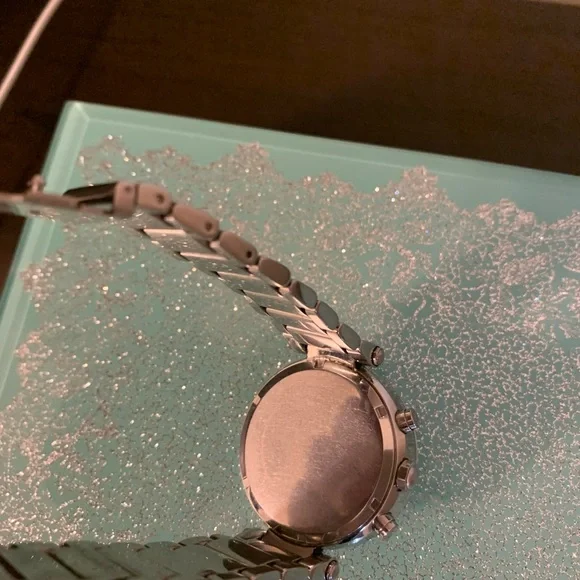 Michael Kors women watch - Picture 6 of 13